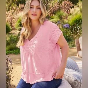 belle Isle size 2 (torrid plus sizing) Chic Pink V-Neck Blouse